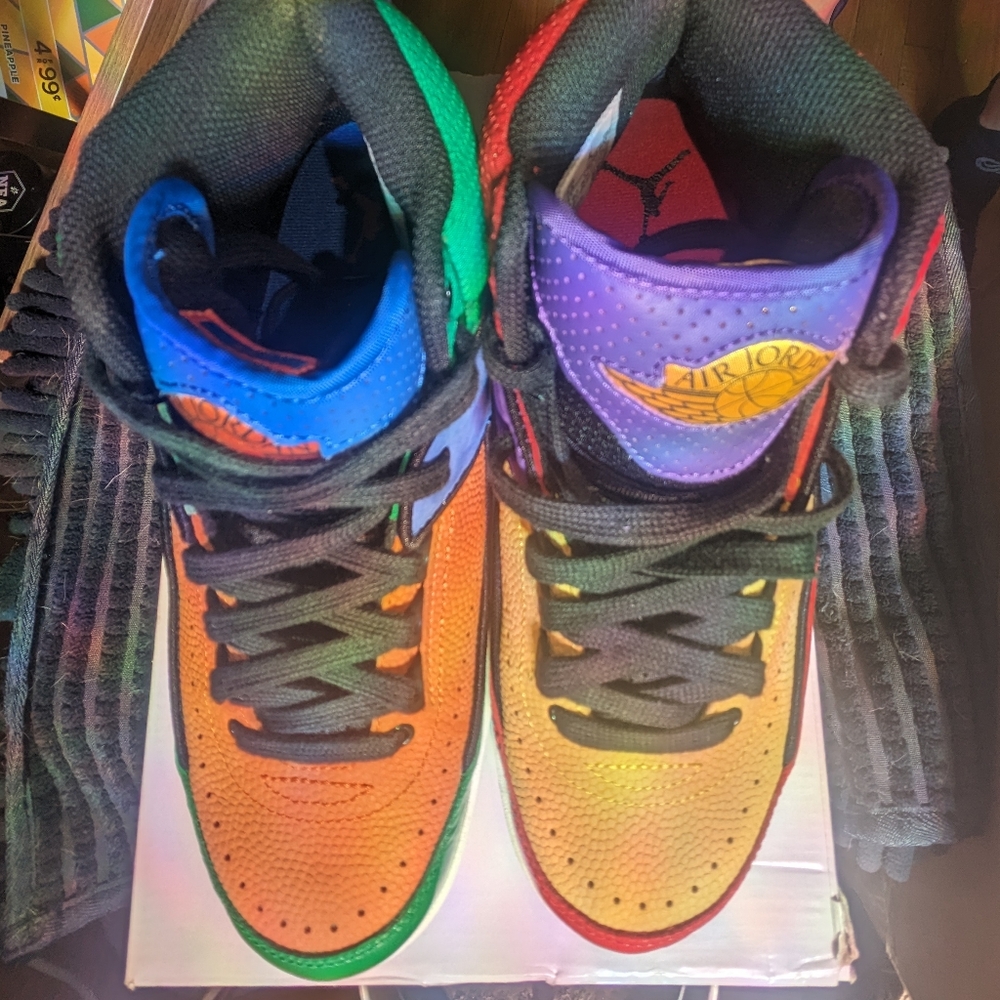 Jordan Retro 2 Women's Rivals - Picture 5 of 13